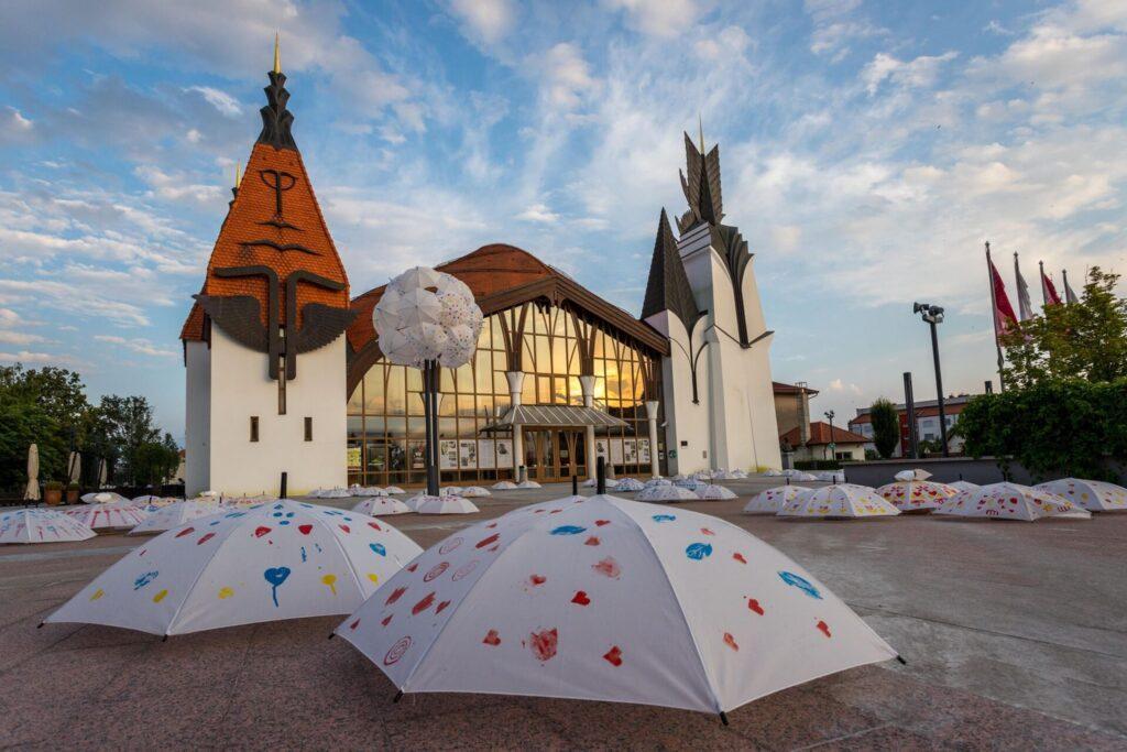 Gledališka in koncertna dvorana Lendava