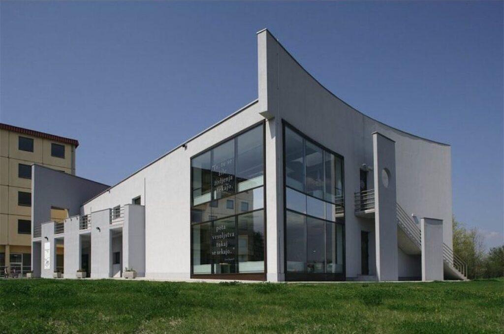 Knjižnica Brežice