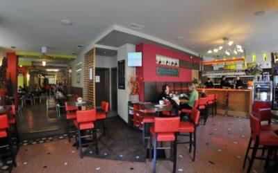 Dvorni bar
