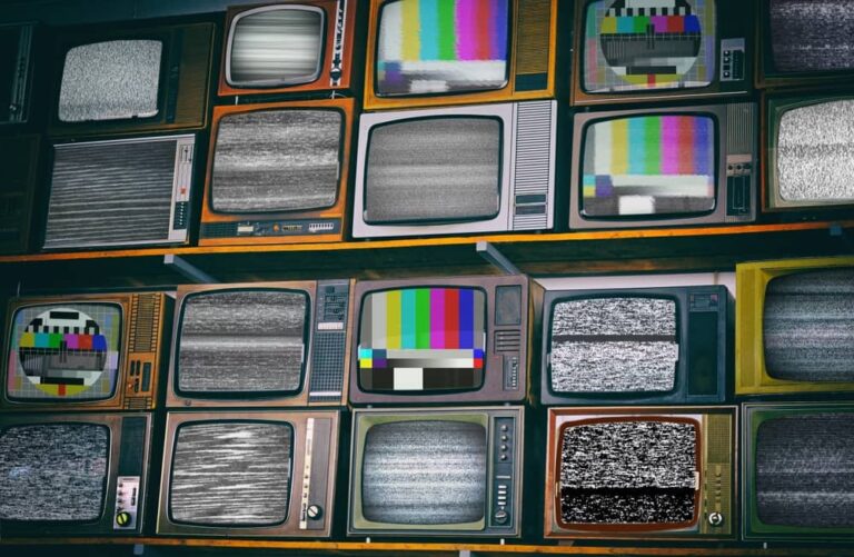Po umiku Netflixa Paramount prevzema pobudo v bitki za Warner Bros.