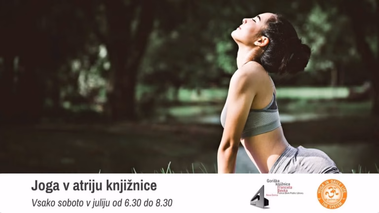 Joga v atriju knjižnice