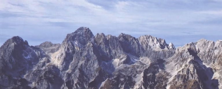 predstavitev knjige in otvoritev razstave / Igra svetlobe in poezije / Rada in Dušan Polajnar
