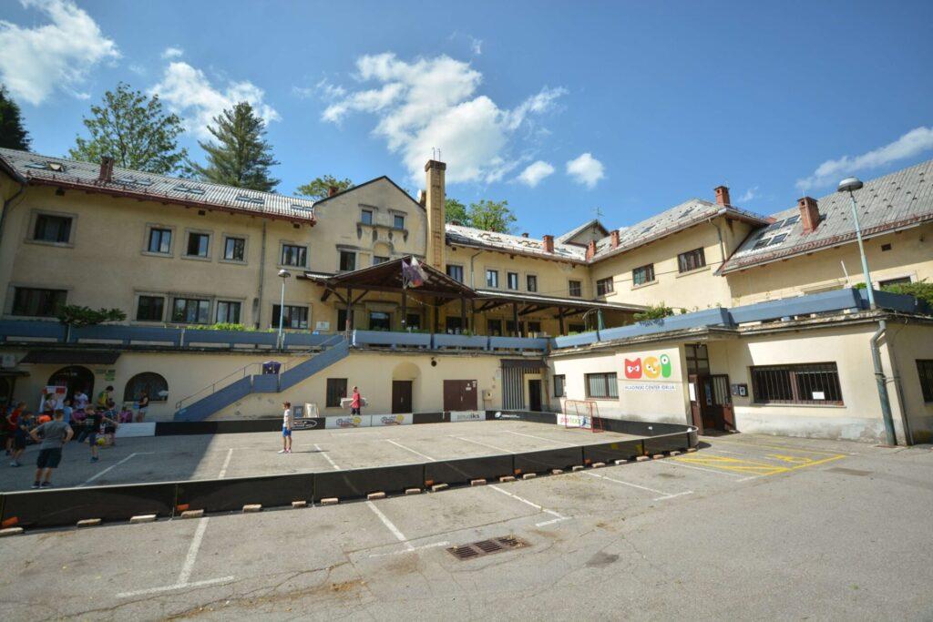 Mladinski center Idrija