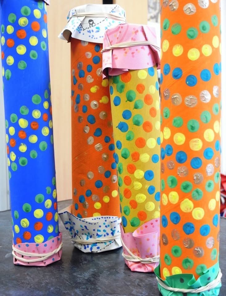 POLETNA USTVARJALNICA: izdelovanje GLASBENIH ROPOTULJIC