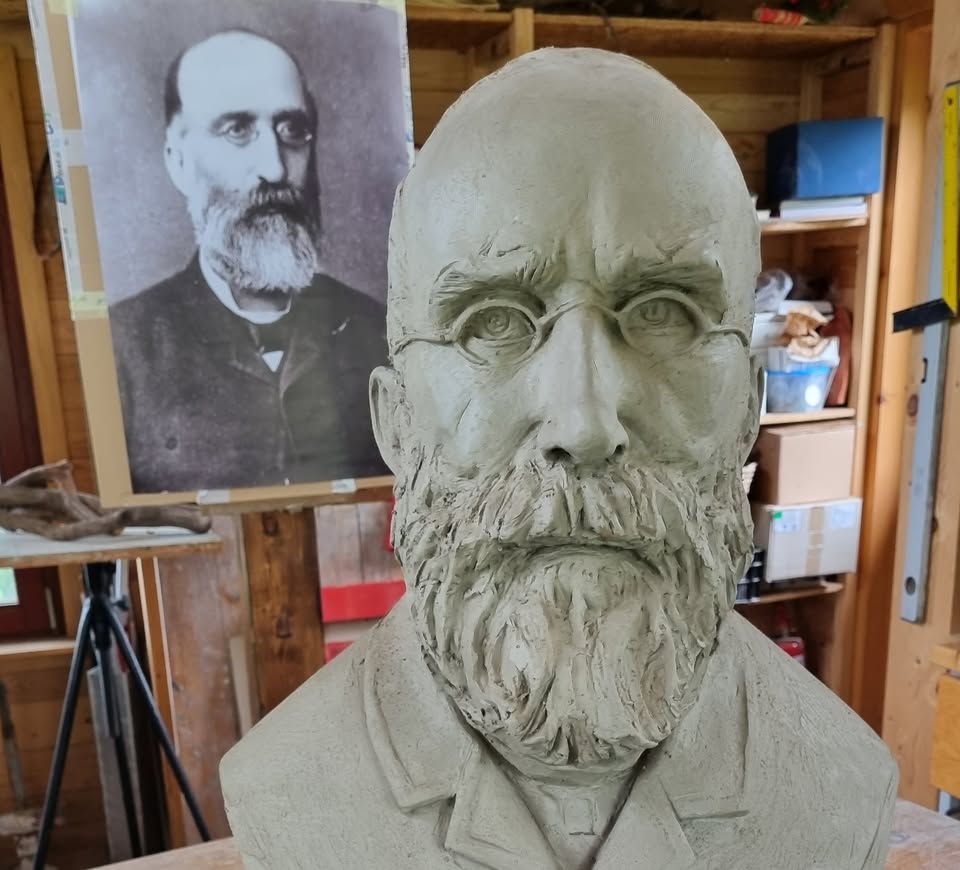 Odkritje doprsnega kipa Adolfa Obreze