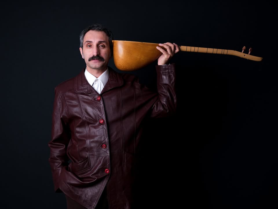 Ali Dogan Gönültaş // Abonma Glasbe sveta