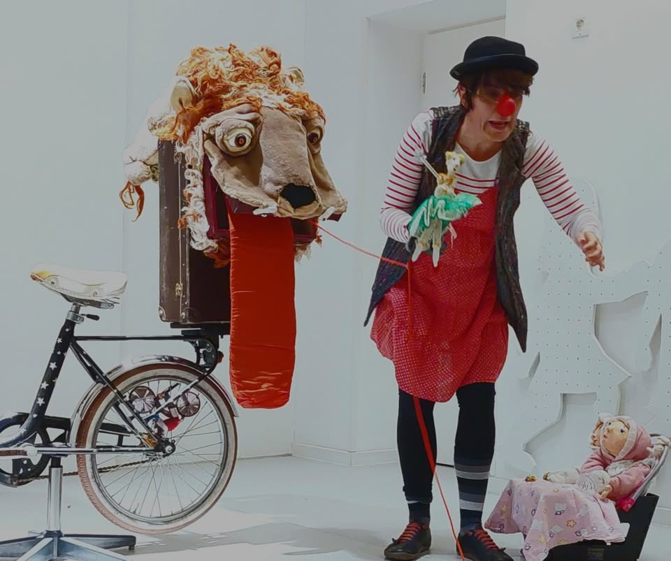 Podelitev Pikine bralne značke in predstava Potujoči cirkus nerodne Avguštine