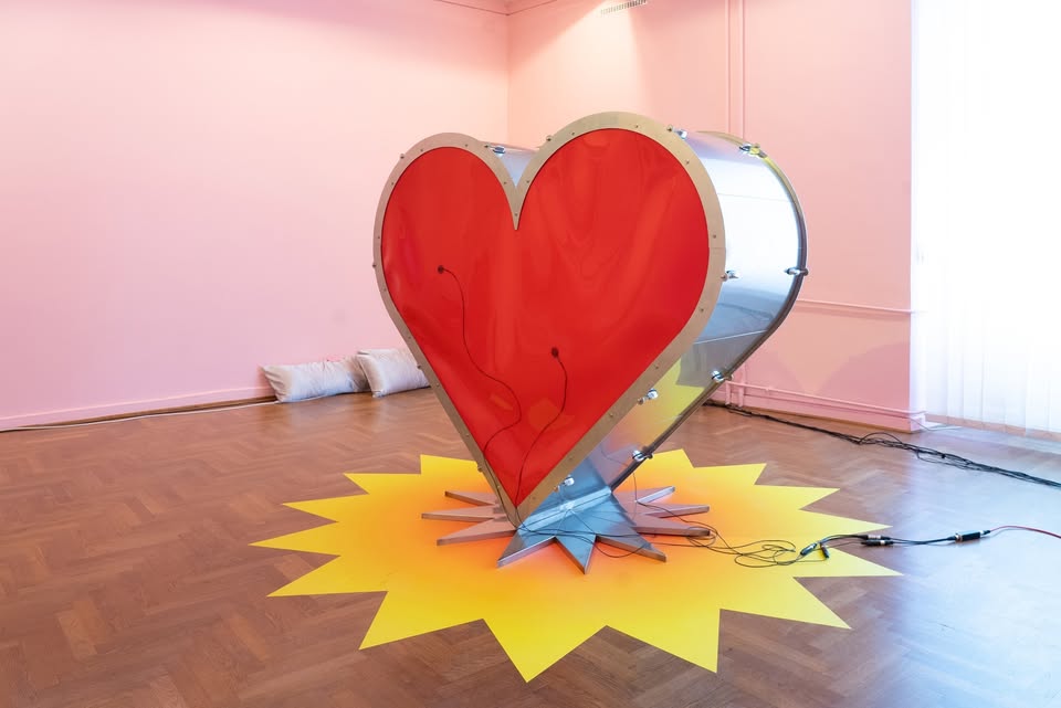 Bienale skozi prizmo prisotnosti / The Biennale Through the Prism of Presence