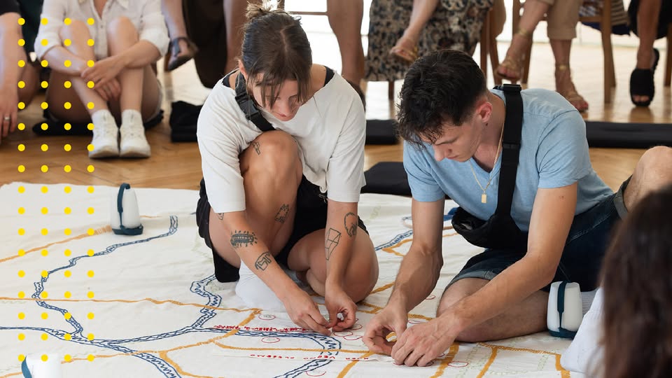 KRPANJE NEVIDNEGA: PLES NA TABORU / MENDING THE INVISIBLE: DANCE AT TABOR