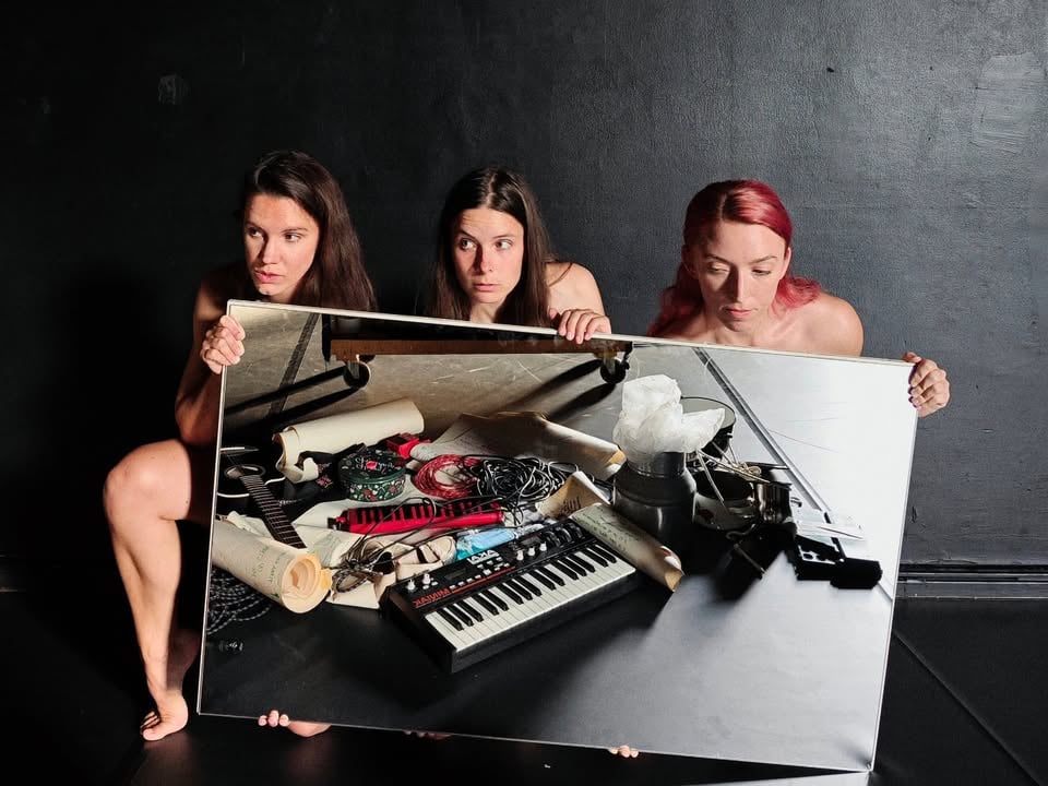 Kolektiv YEBBA: LP (Lep pozdrav/Long Play/Live Performance) / petek. 12. 9. 2025 / Teater Magdalena