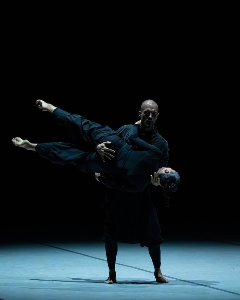 KOREJSKO-ITALIJANSKI PLESNI TRIPTIH: COMPANY SIGA (KR) & COMPANY BELLANDA (IT)