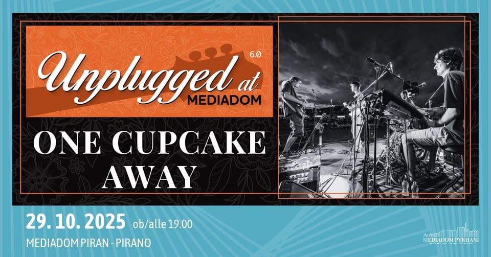 Unplugged at Mediadom: ONE CUPCAKE AWAY