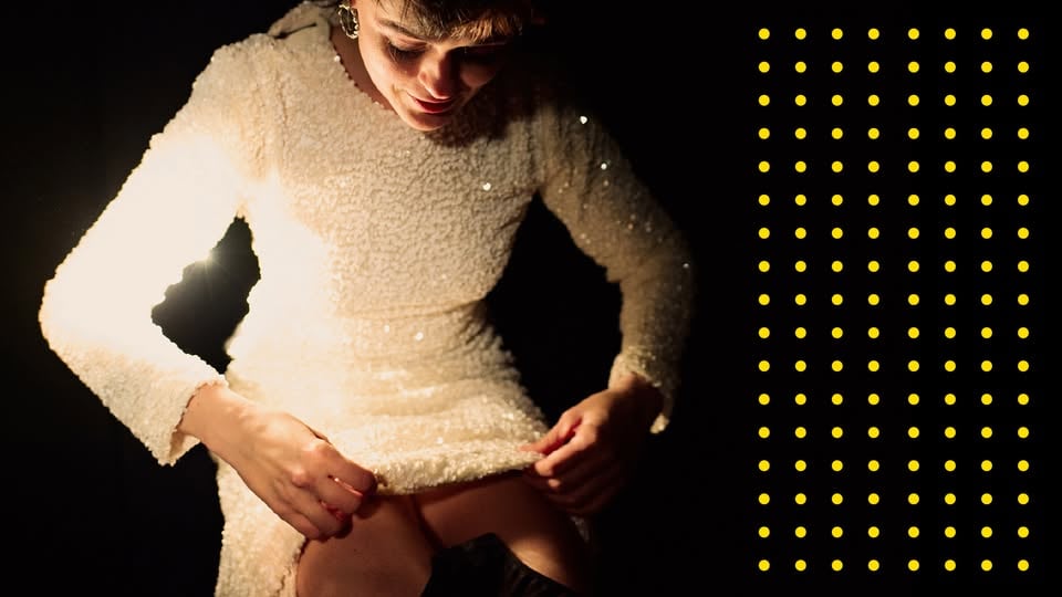 Aline Olmos Steler: INTIMNO BRANJE ORAKLJA / INTIMATE ORACULAR READING