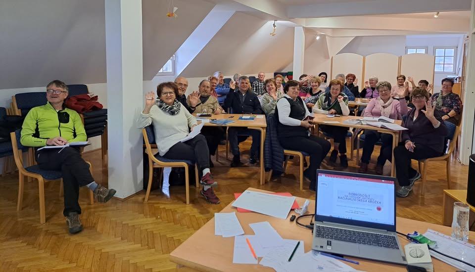 UVODNI SESTANEK Univerze za tretje življenjsko obdobje pri Knjižnici Laško v študijskem letu 2025/20