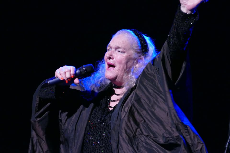 ELDA VILER & ANA DEŽMAN // 18. 10. 2025 // Kulturni dom Izola