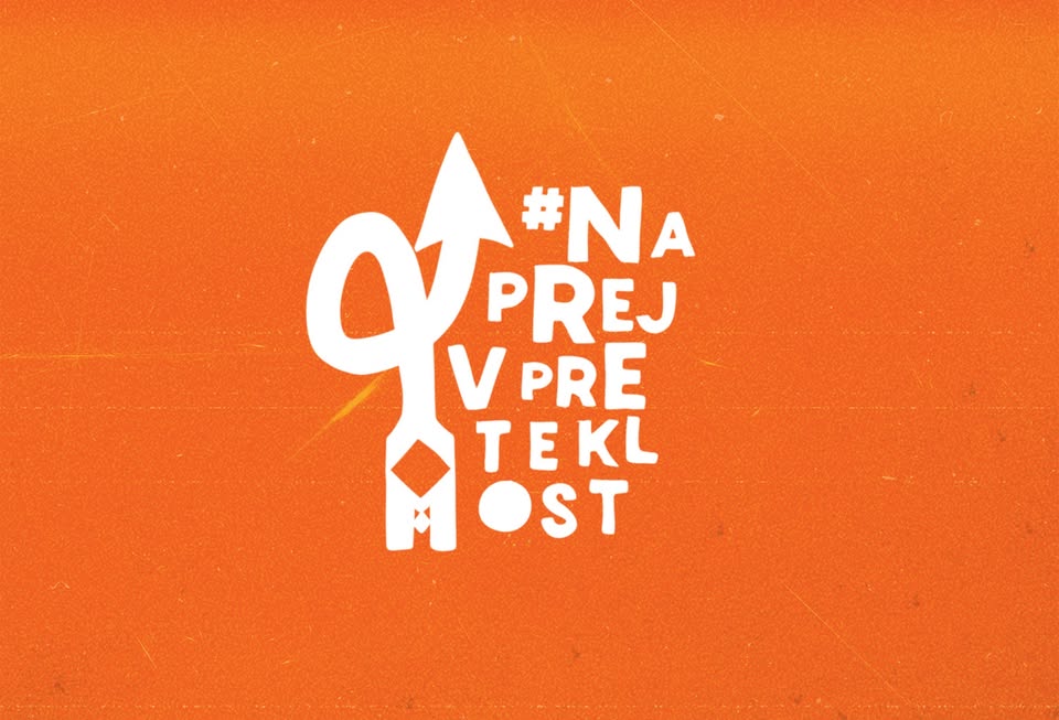 Naprej v preteklost – spletne objave