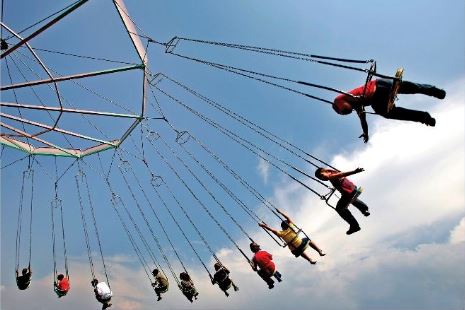 Predstavitev Knjige: Medvoška knjiga (Barbara Pregelj in Urban Vovk)