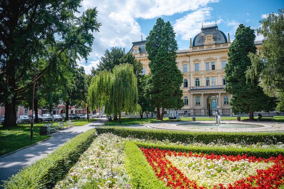 Odprtje razstave Pet desetletij – devet osebnosti