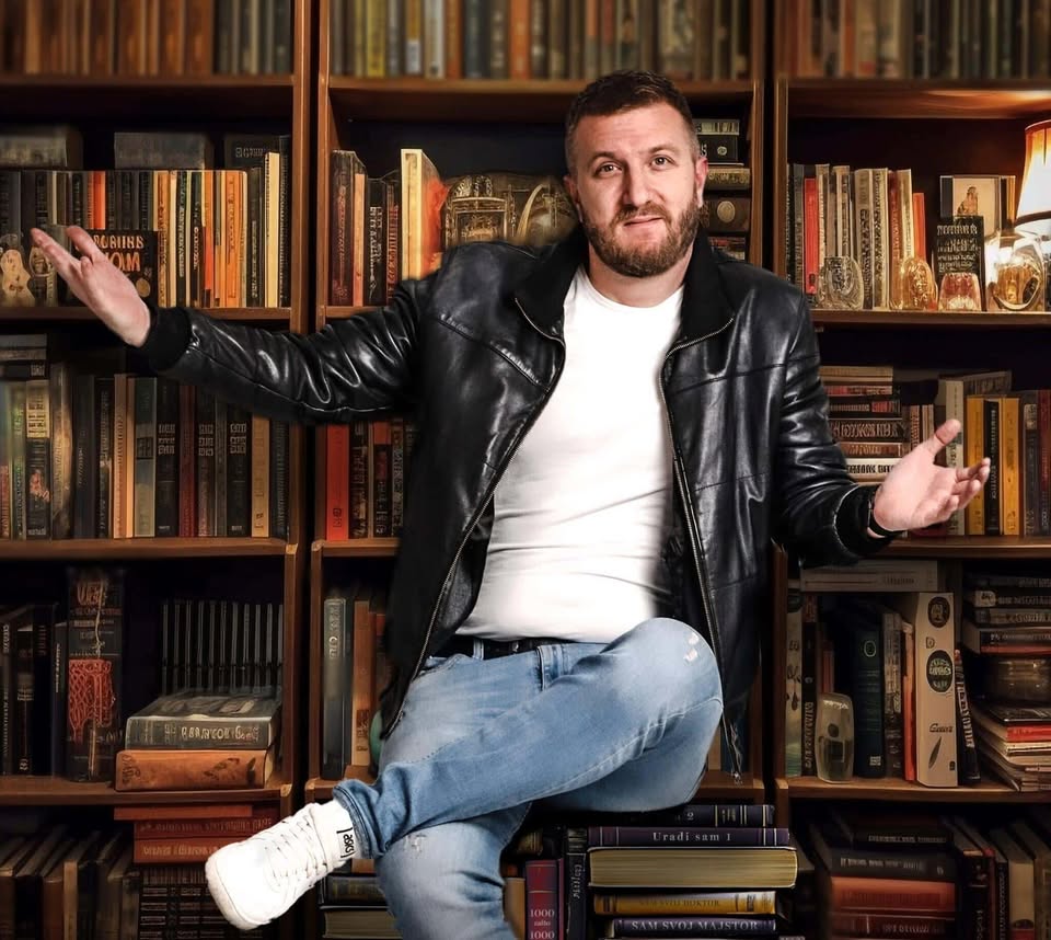 Stručnjak, Komedija v Narodnem domu