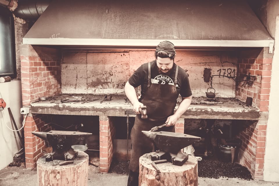 Kovačn’ca / prikaz kovanja železa v sklopu DEKD