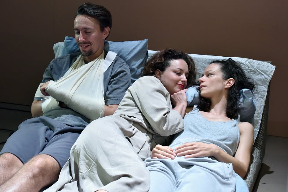 Tena Štivičić »64«