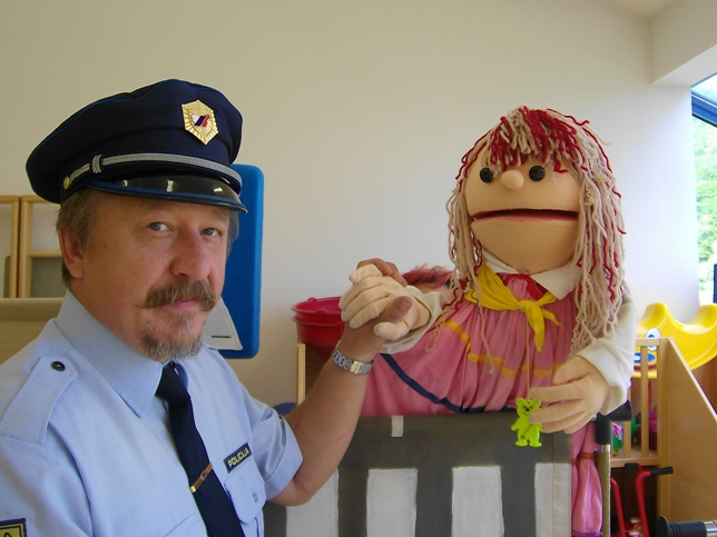 Teater za vse: Nika in promet