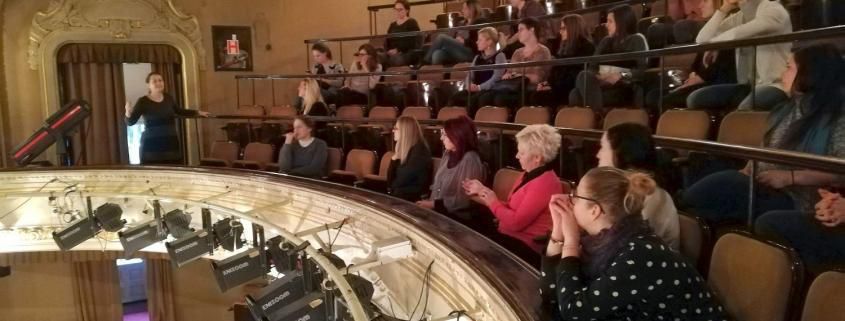 V gledališče z otroki in mladimi