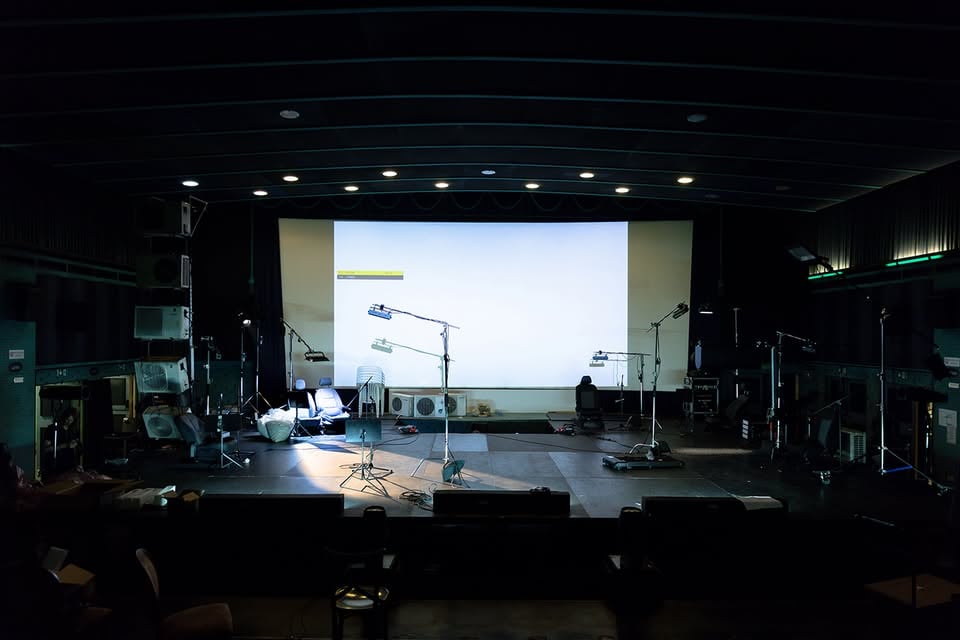 Okrogla miza | UPRIZARJATI IN UDEJANJATI EKOLOGIJO