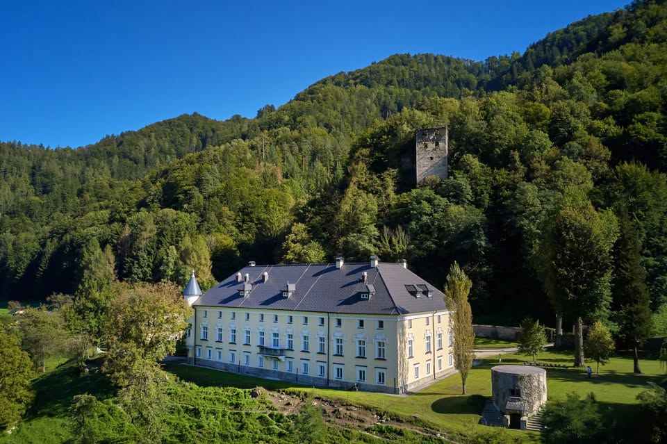 Muzejske zgodbe na Koroškem radiu: Ob stoletnici smrti barona Hansa Karla Kometra