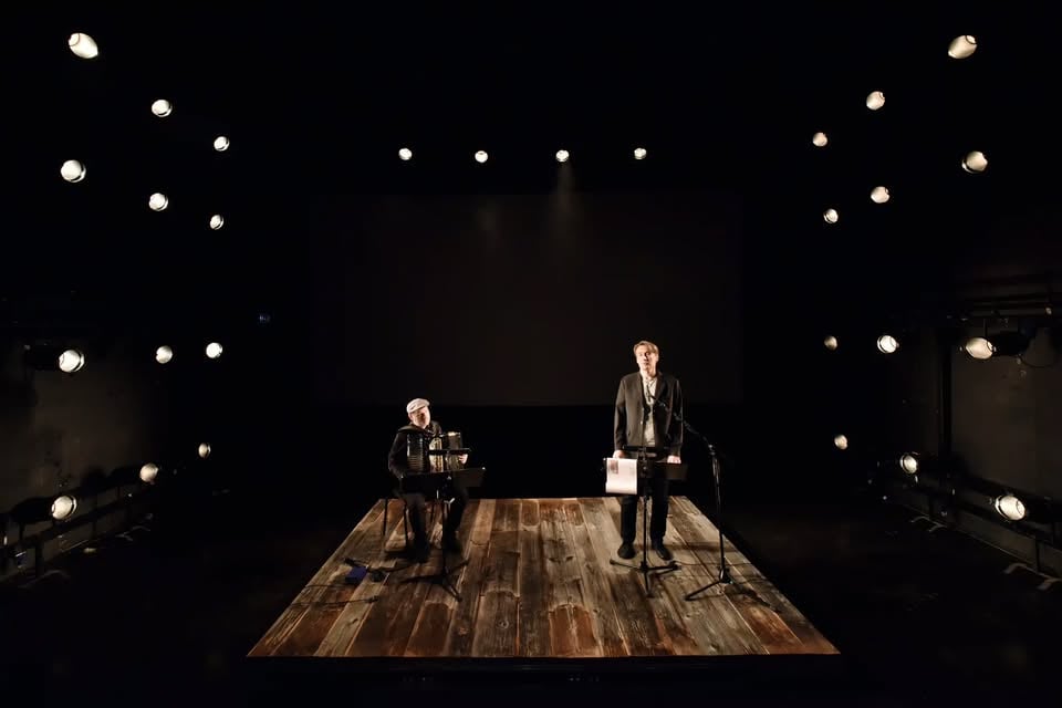 Moja vojna harmonika, kabaret za izven