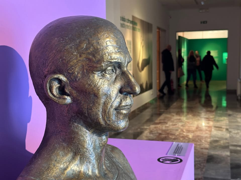 Ivan Čuk: Slovenec sem ‒ in kdo je več?! Dr, Viktor Murnik, vodeni ogled razstave