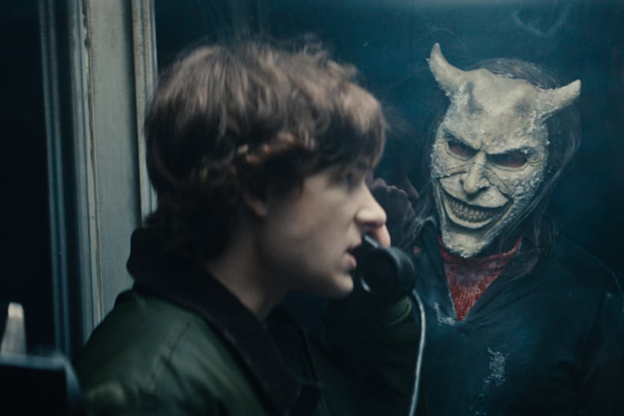 ČRNI TELEFON 2 (grozljivka)