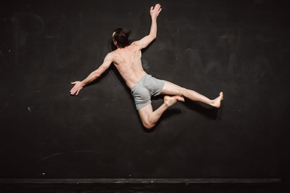 MandićCirkus - surov