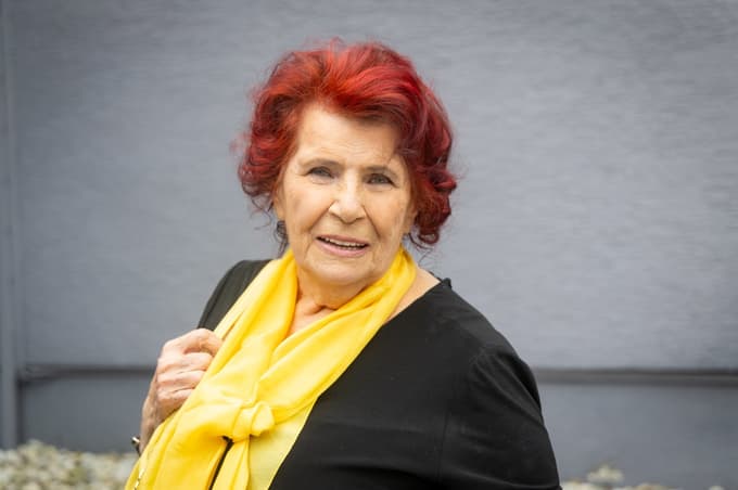 Sara Memić: LJUBEZEN, KI TEČE NAPREJ