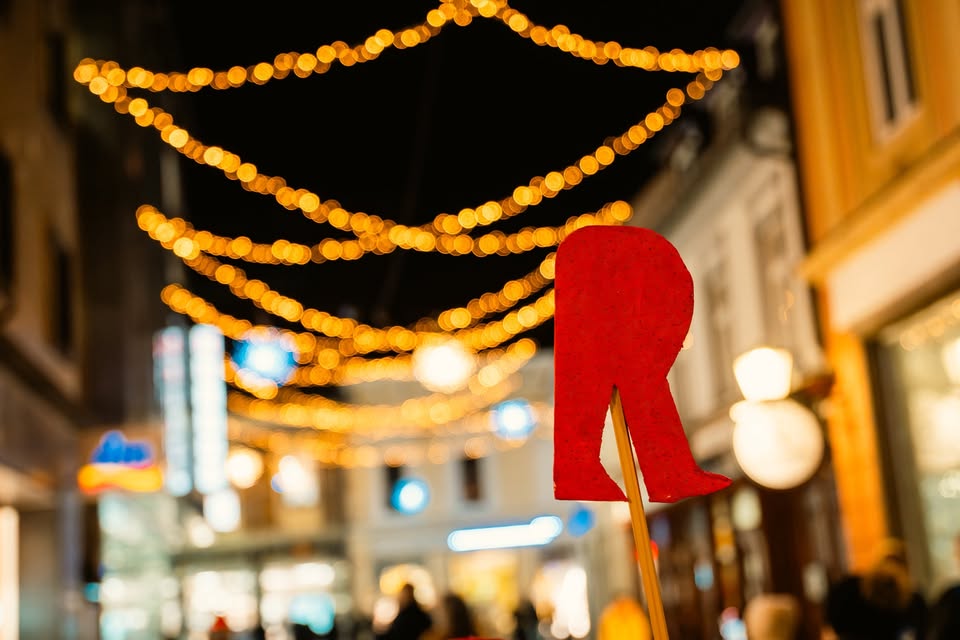 RAZSVETLJENI SPREHOD @ Čarobni Maribor 2025