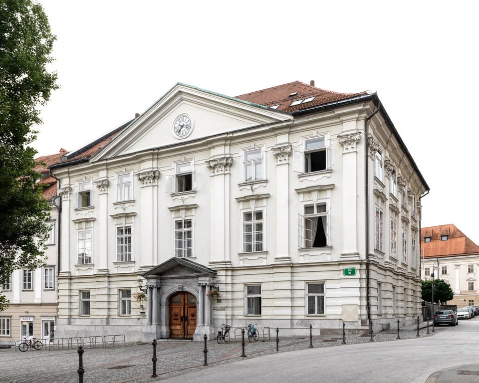 Neža Lukančič: Barok v Sloveniji, vodeni ogled s poudarkom na predstavitvi mestne in deželne hiše