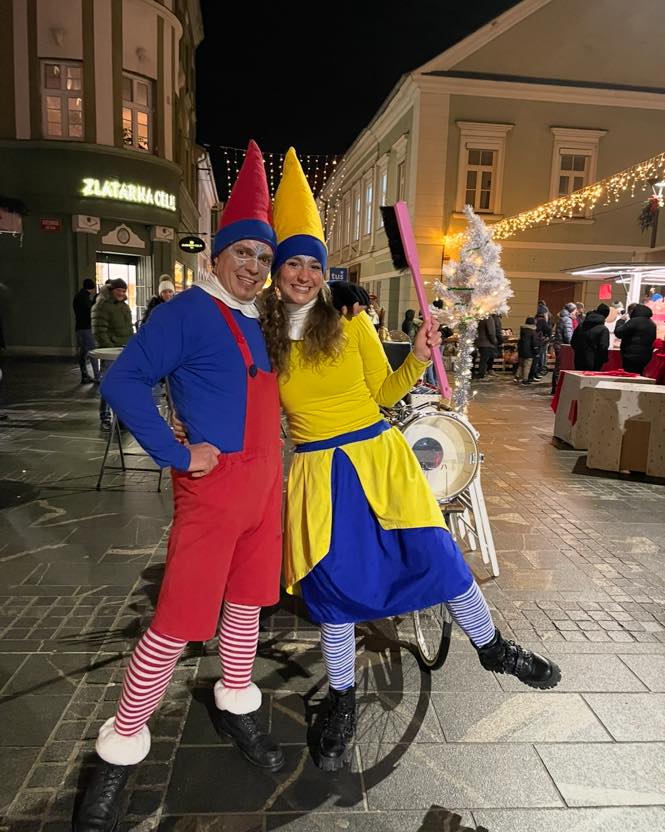 Pravljično Celje: Ulična animacija Božična policija