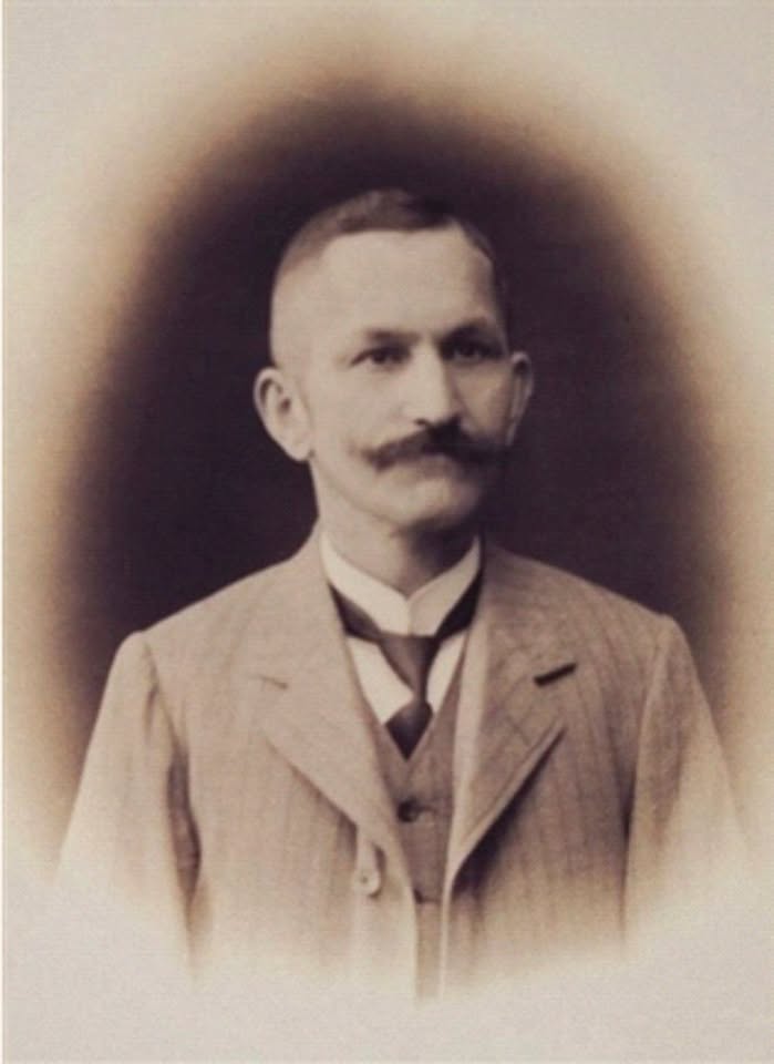 BUDKOVIČEVA KNJIŽNICA V KNJIŽNICI