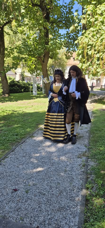 Večerni ogled muzeja z Janezom Vajkardom Valvasorjem in njegovo ženo Ano Maksimilo