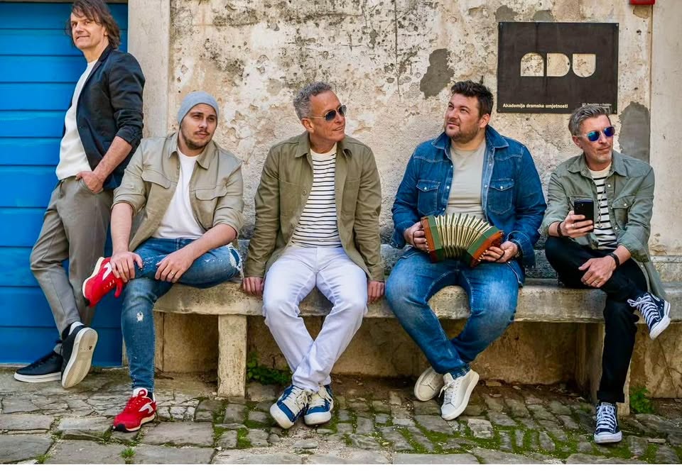 Pravljično Celje: Koncert na prostem 90-ta z Radiem Fantasy in skupino Victory