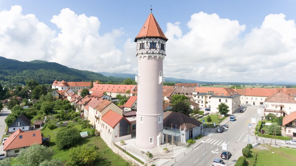 Prva nedelja v muzeju: 𝐋𝐨𝐯 𝐧𝐚 𝐳𝐚𝐤𝐥𝐚𝐝 𝐯 𝐕𝐨𝐝𝐨𝐯𝐨𝐝𝐧𝐞𝐦 𝐬𝐭𝐨𝐥𝐩𝐮