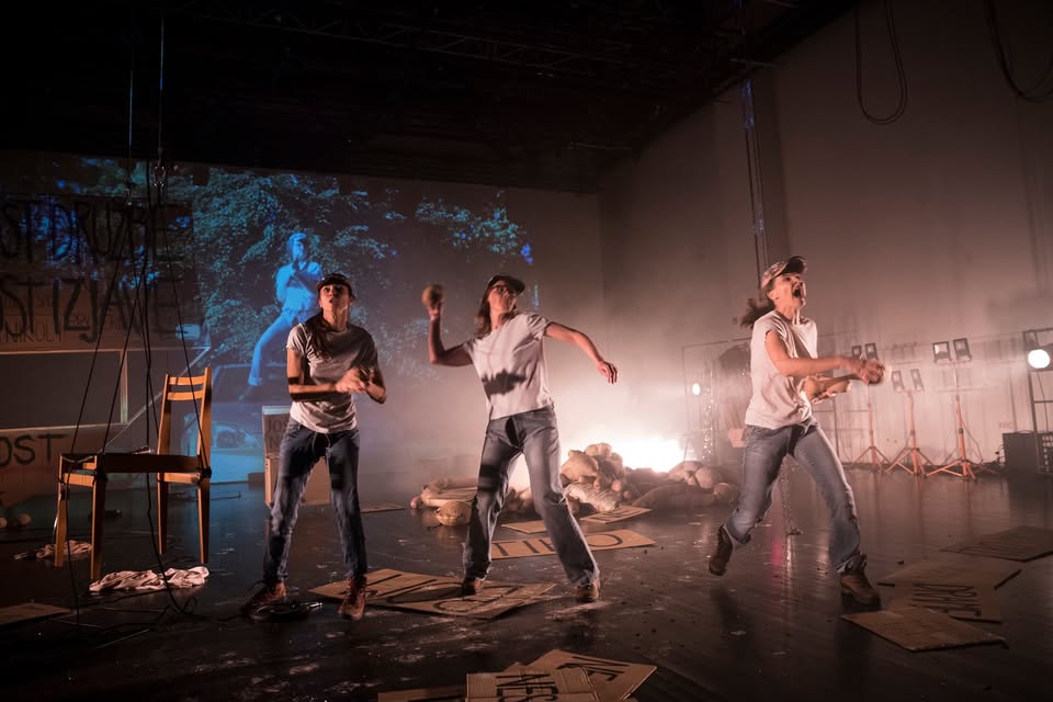 Umetnost življenja: Umor na podeželju