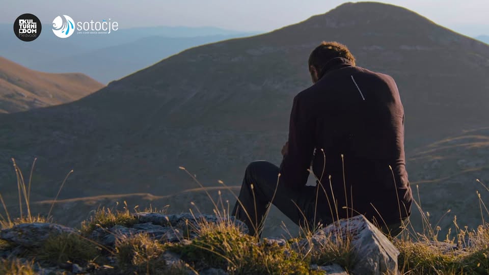KINO KAVA: Gora se ne bo premaknila