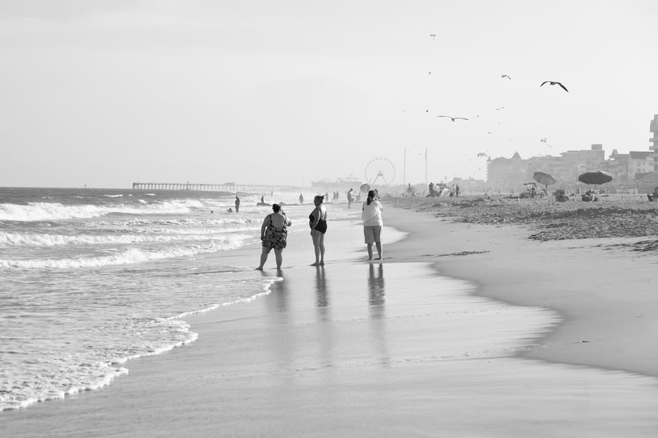 Avtorski dialog / Peter Fettich: Zmečkane jagode & Matej Sitar: Nekoč, nekje