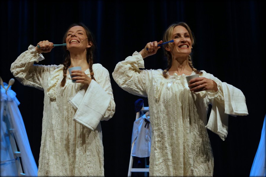 MESEČNICI: Igrana predstava za otroke 3+, 35 min