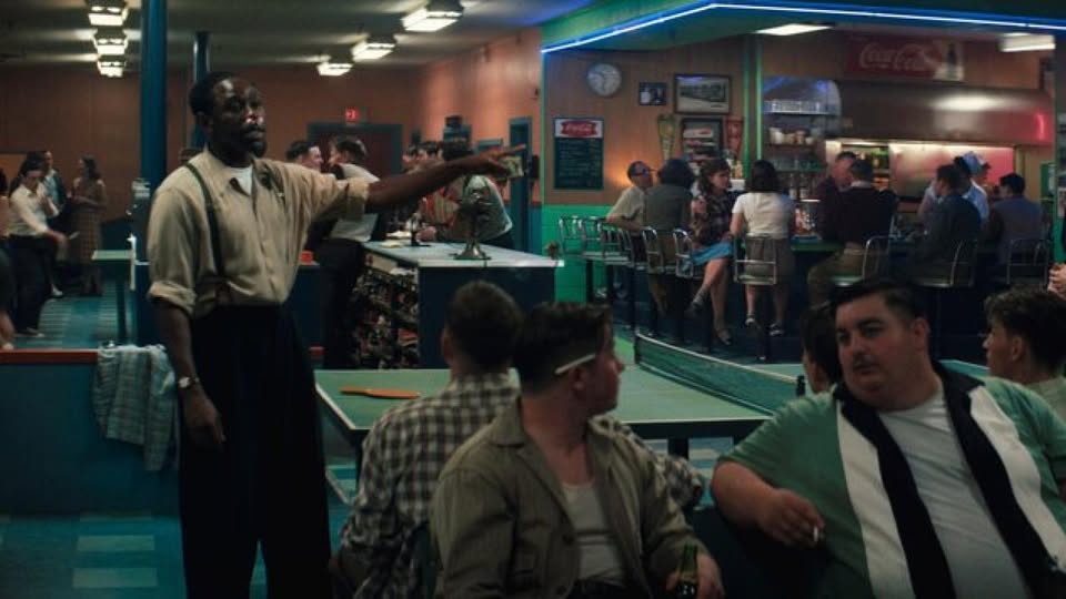 VELIČASTNI MARTY (2025)