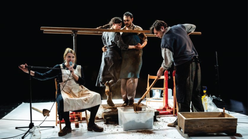 Gledališka predstava: Boj na požiralniku