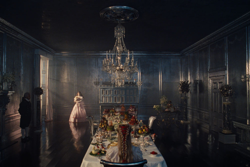 VIHARNI VRH (romantična drama)