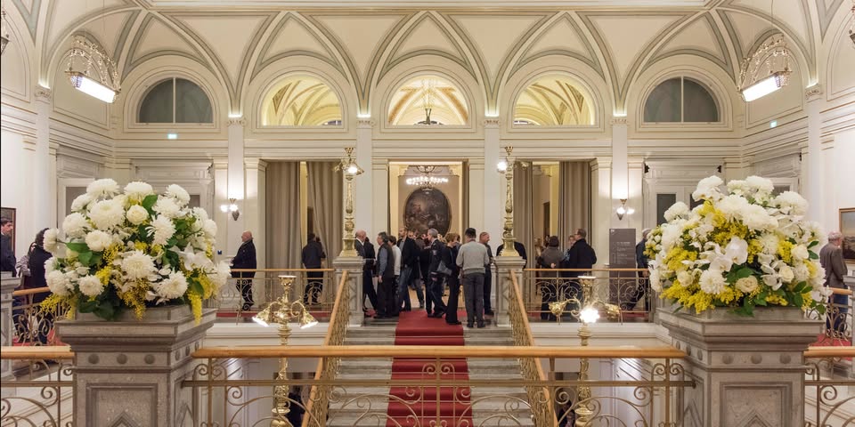 Operni solisti v Galeriji: Elena Dobravec in Štefica Grasselli