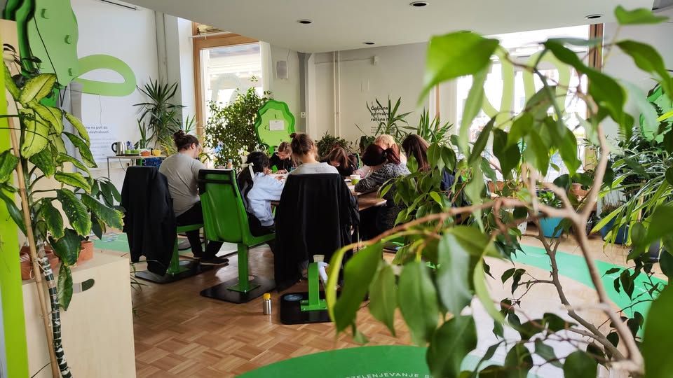 Ustvarjalna delavnica: Besedni kolaž